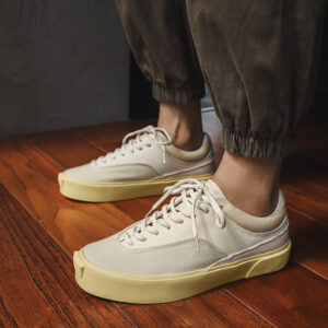 x102-1-korean-style-trendy-casual-canvas-shoes-for-men